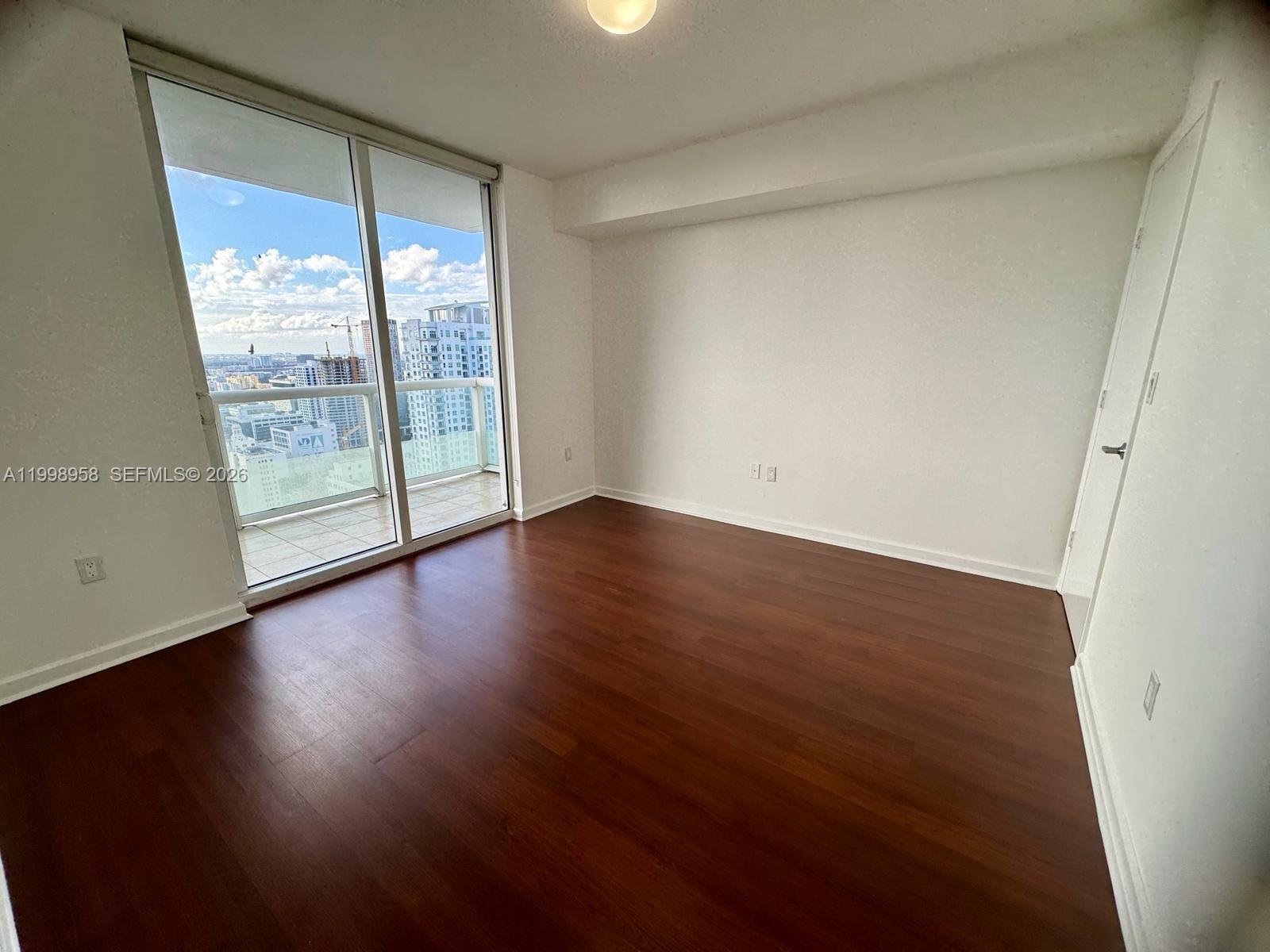 50 Biscayne Blvd 3807 Property Photo 11