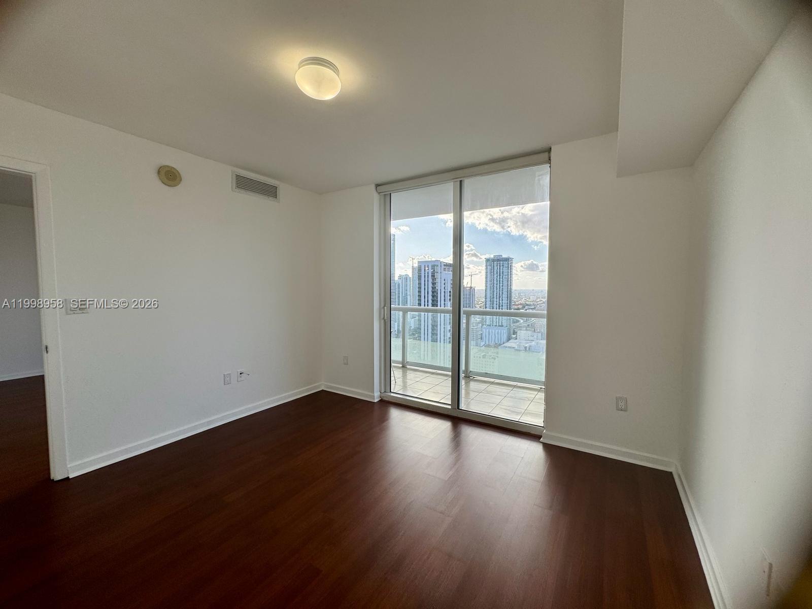 50 Biscayne Blvd 3807 Property Photo 12