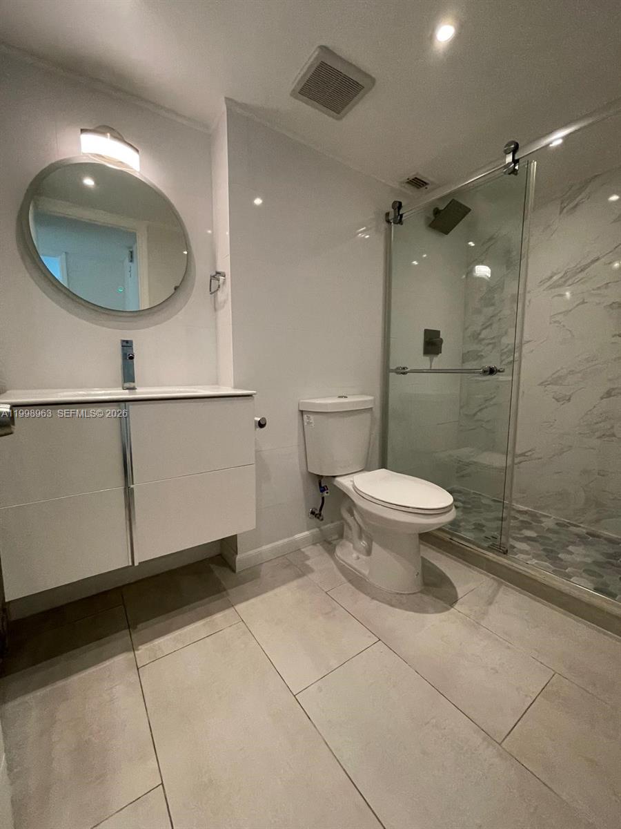 9143 Sw 77th Ave B105 Property Photo 6