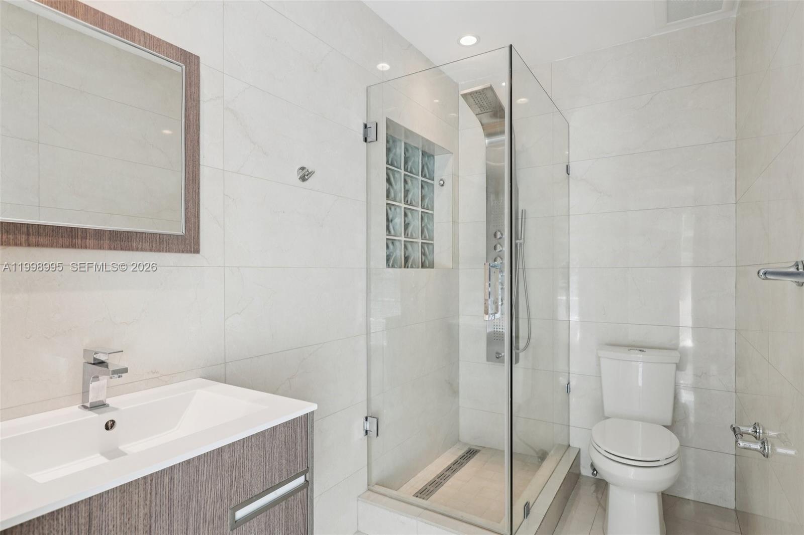 1682 Ne 124th Ln Property Photo 9