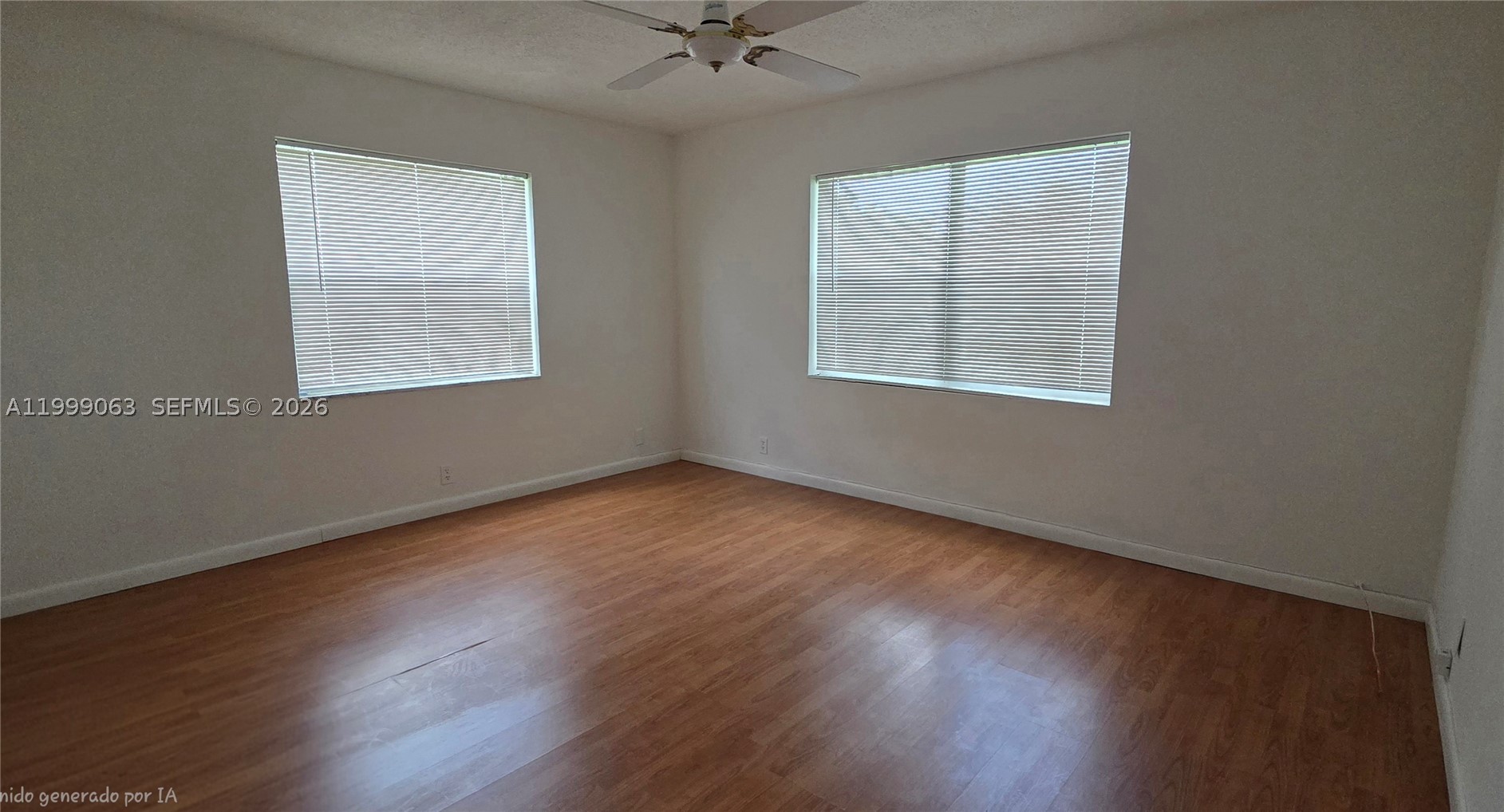 A11999063 Property Photo 8