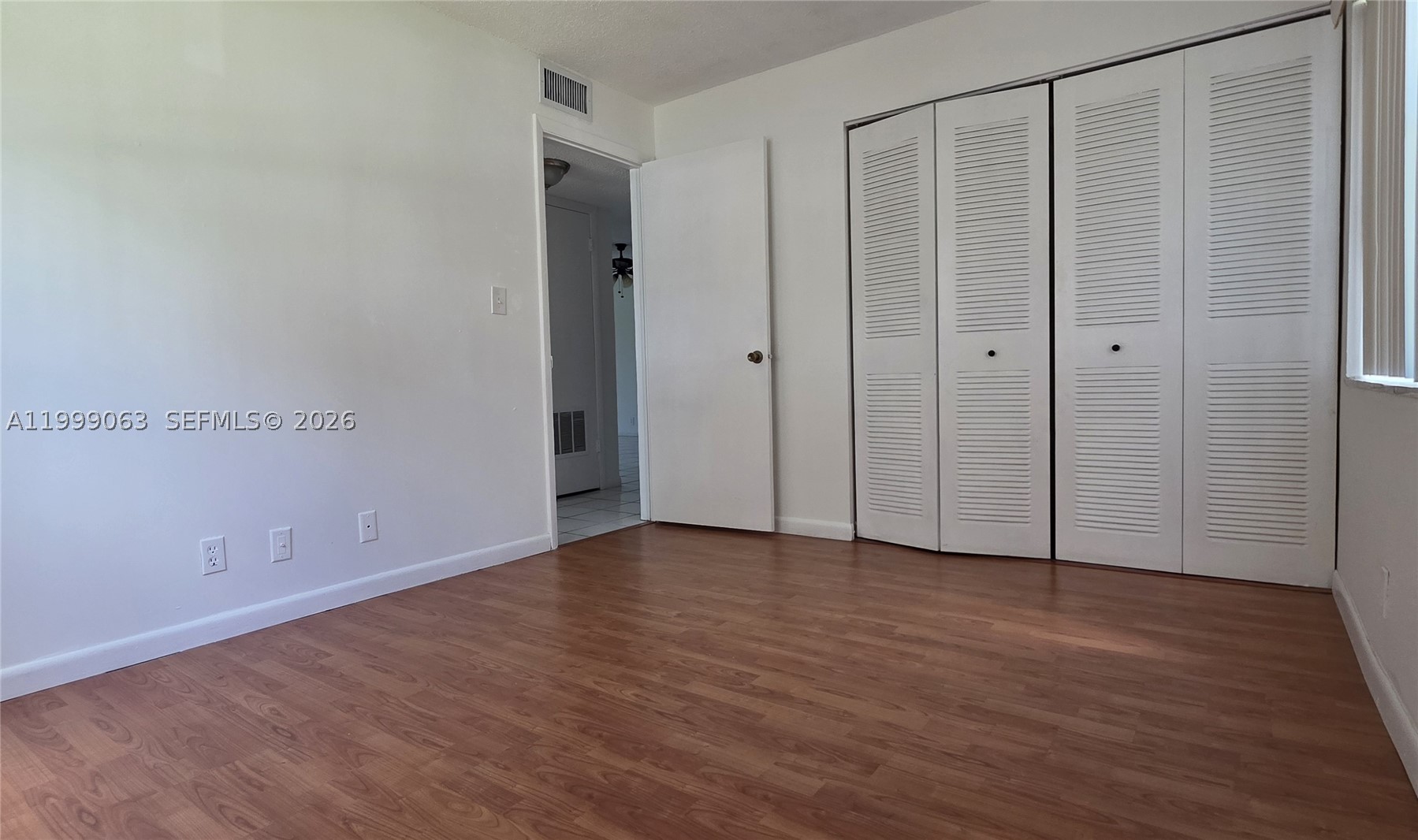 A11999063 Property Photo 14