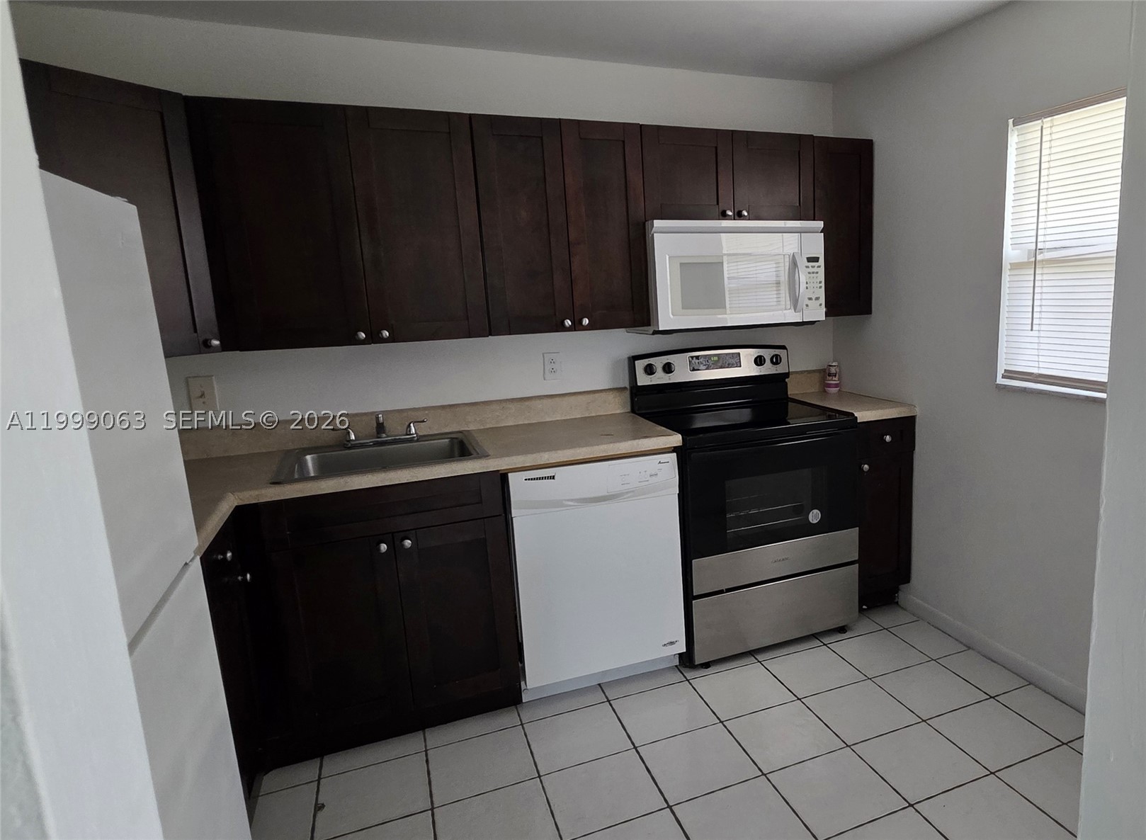 A11999063 Property Photo 21