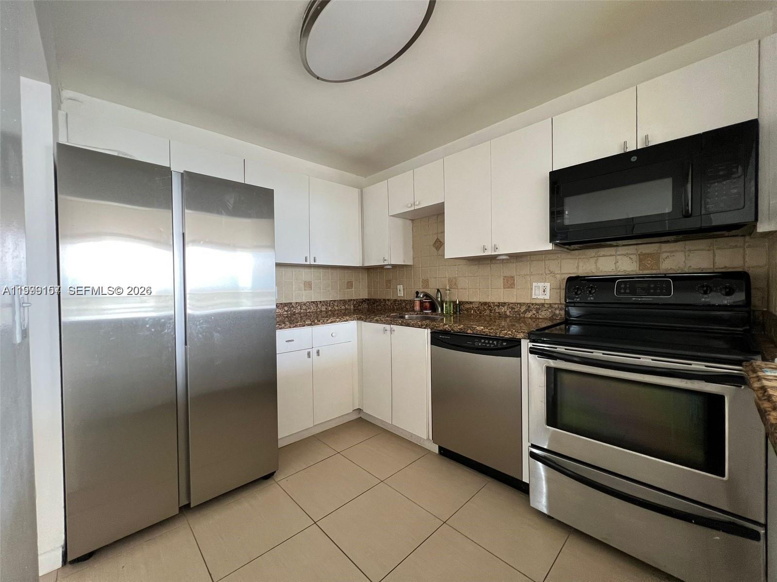 13499 Biscayne Blvd 1402 Property Photo 3