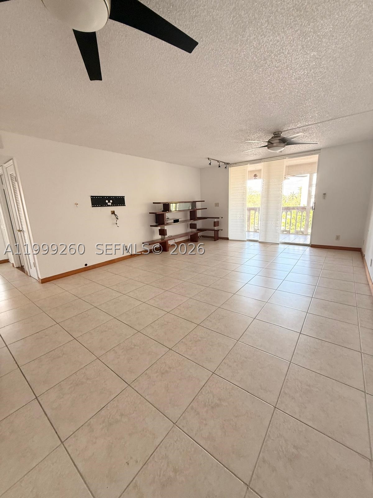 A11999260 Property Photo 2