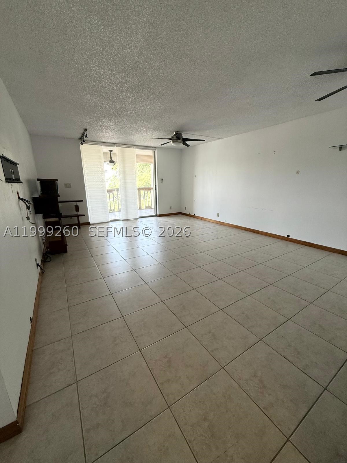 A11999260 Property Photo 5