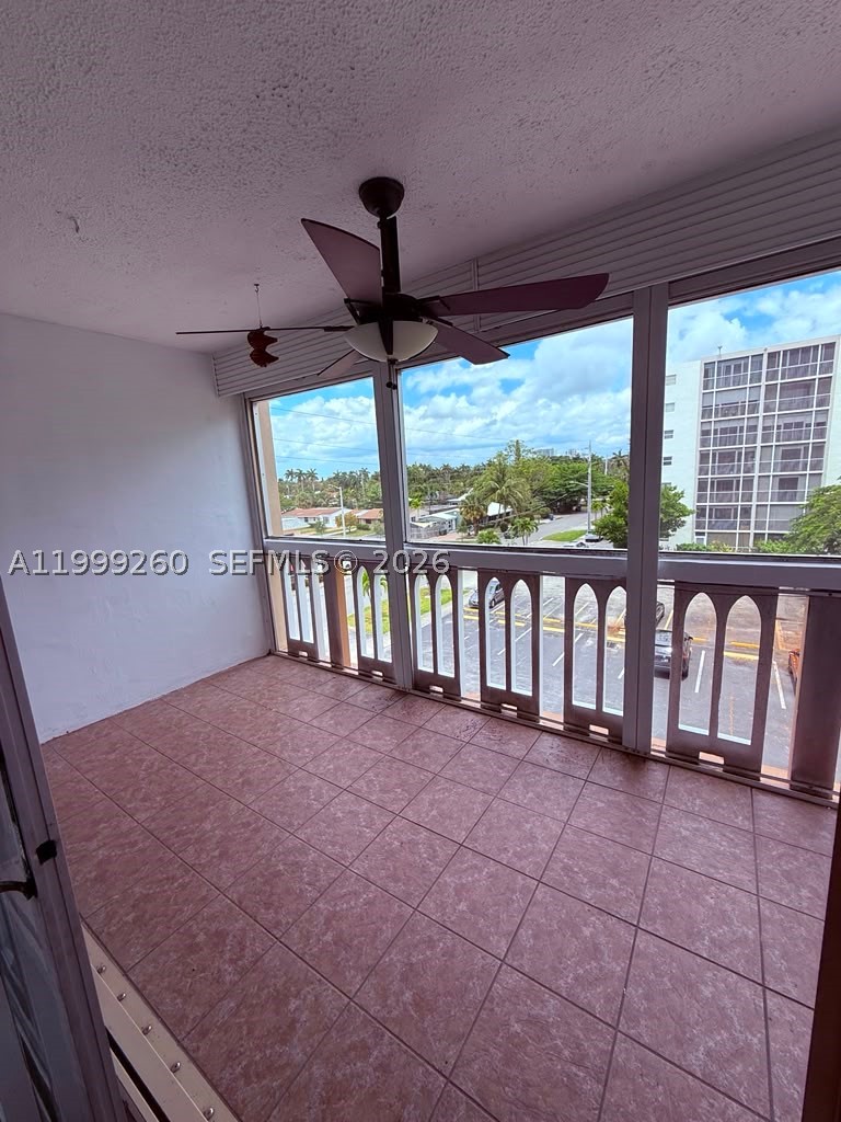 A11999260 Property Photo 6