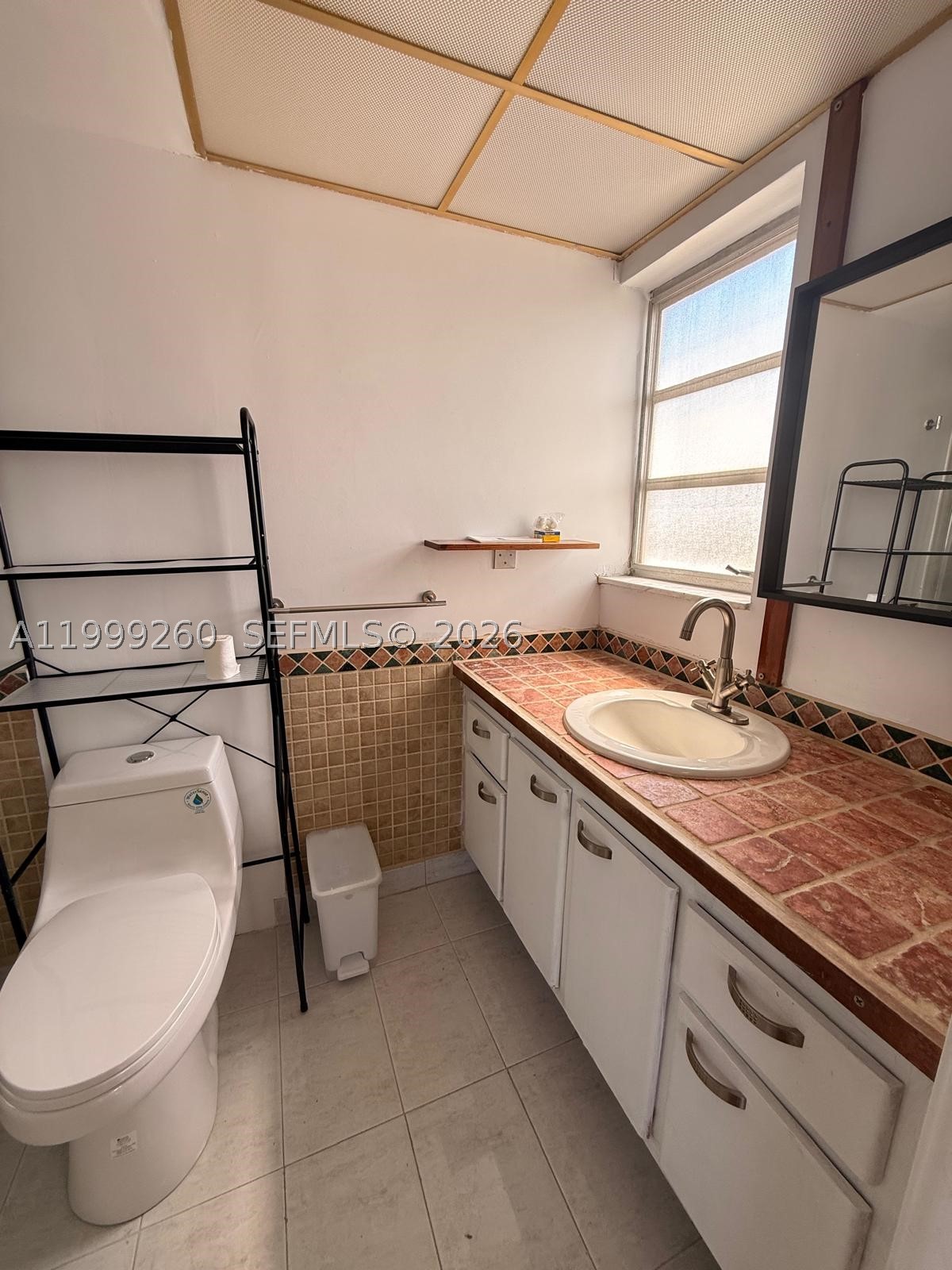 A11999260 Property Photo 27