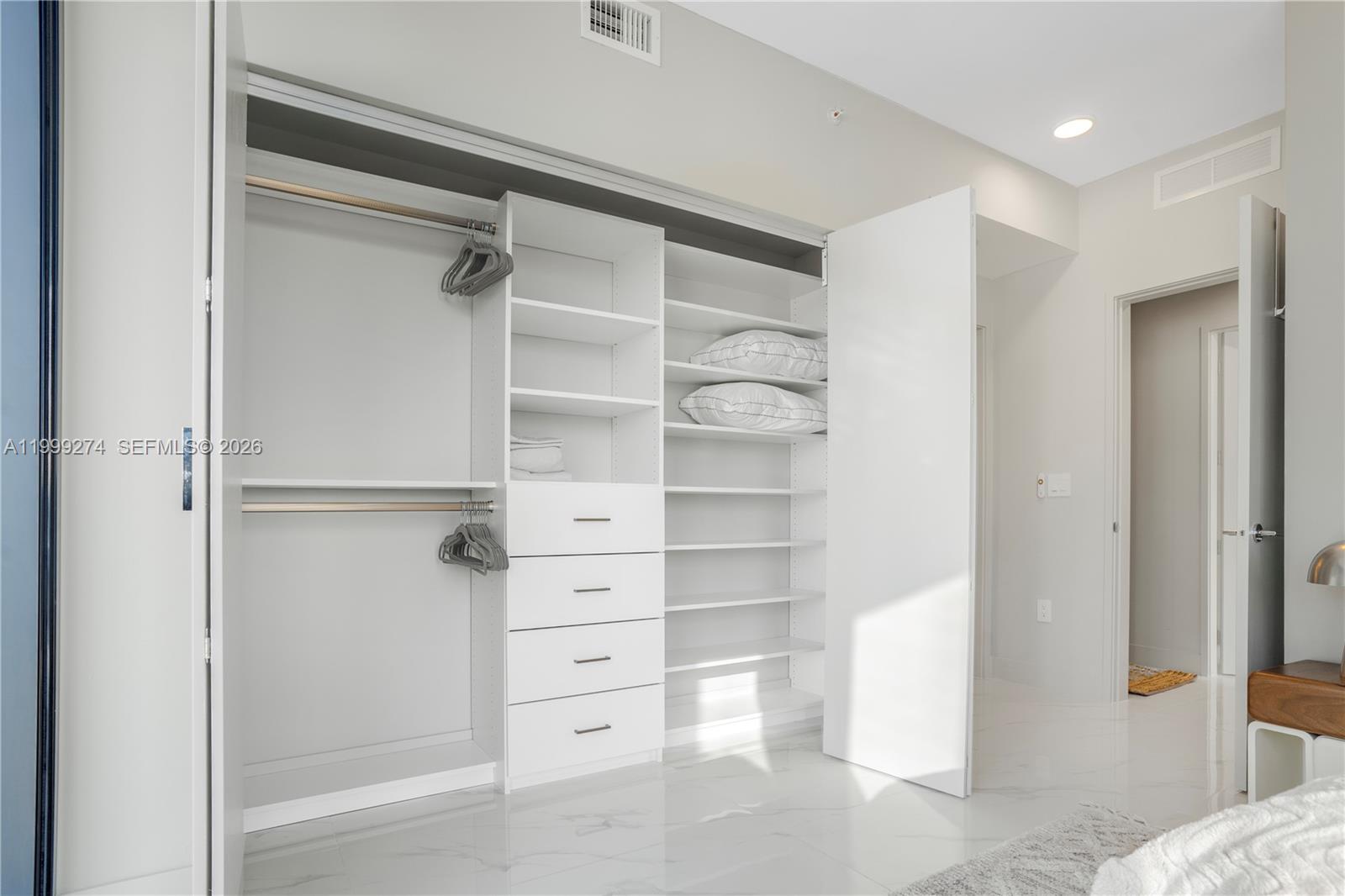700 Ne 24 901 Property Photo 51