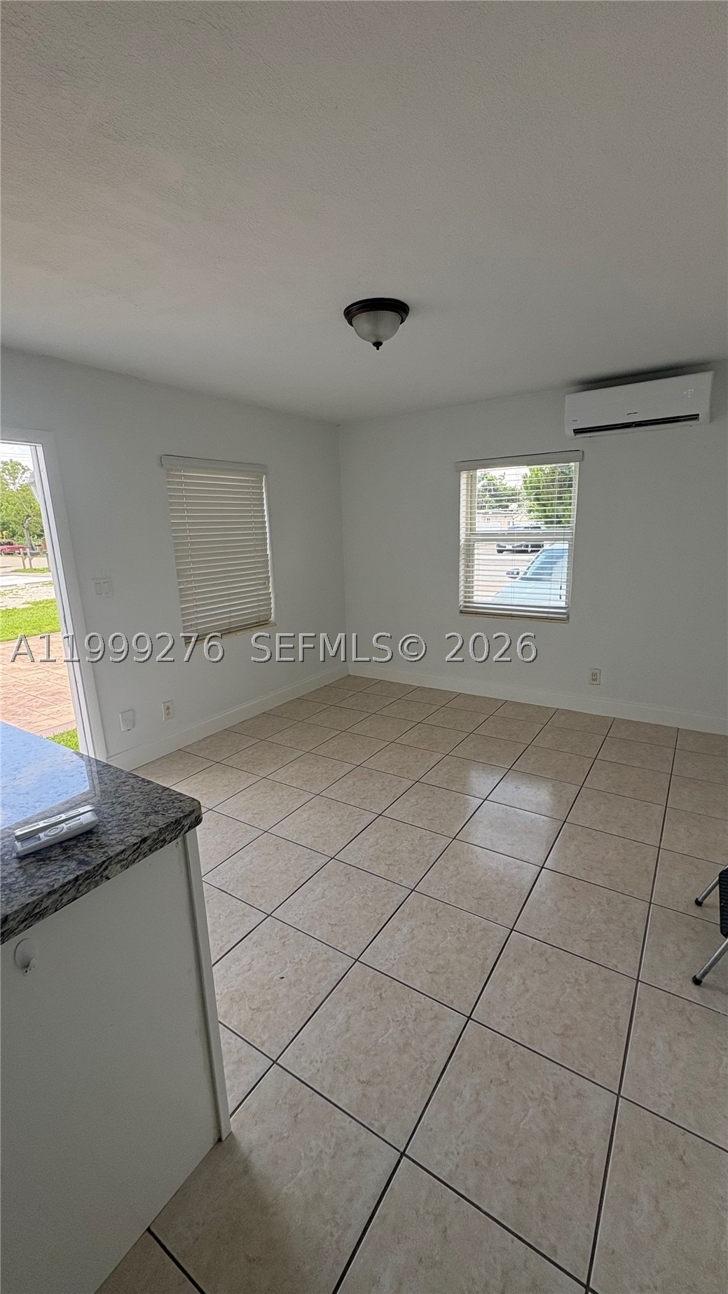 A11999276 Property Photo 12