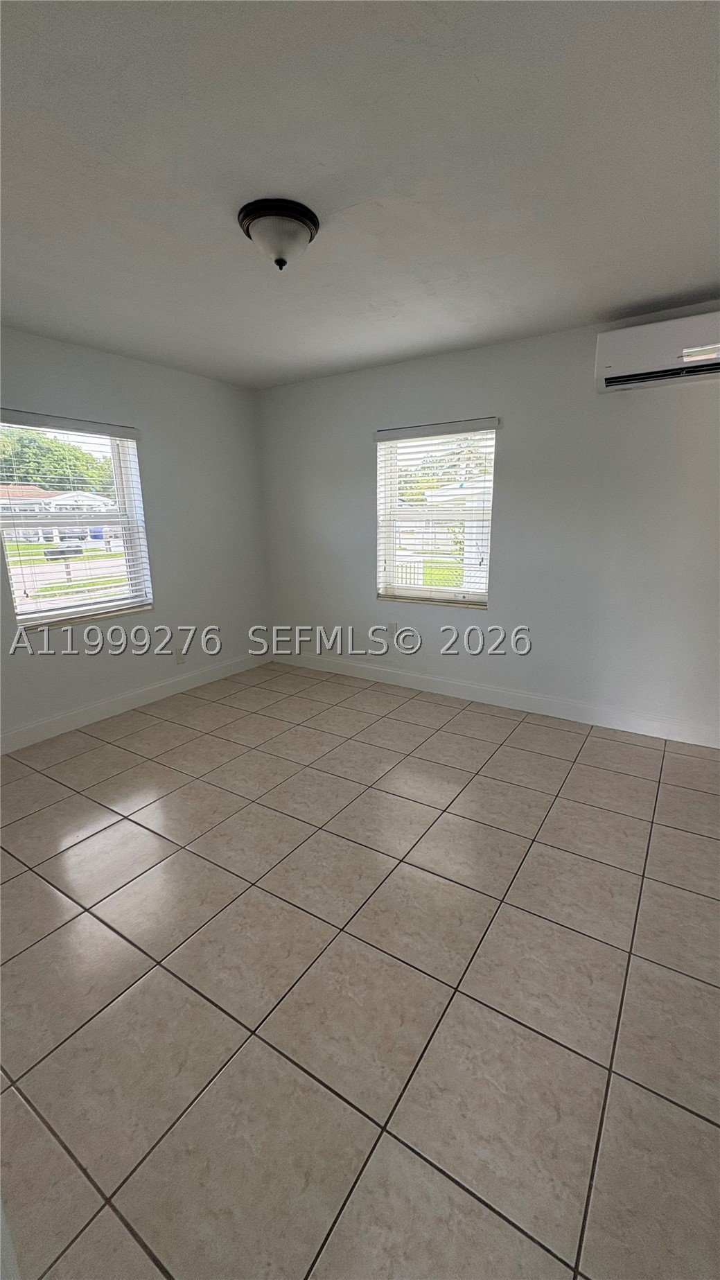 A11999276 Property Photo 15