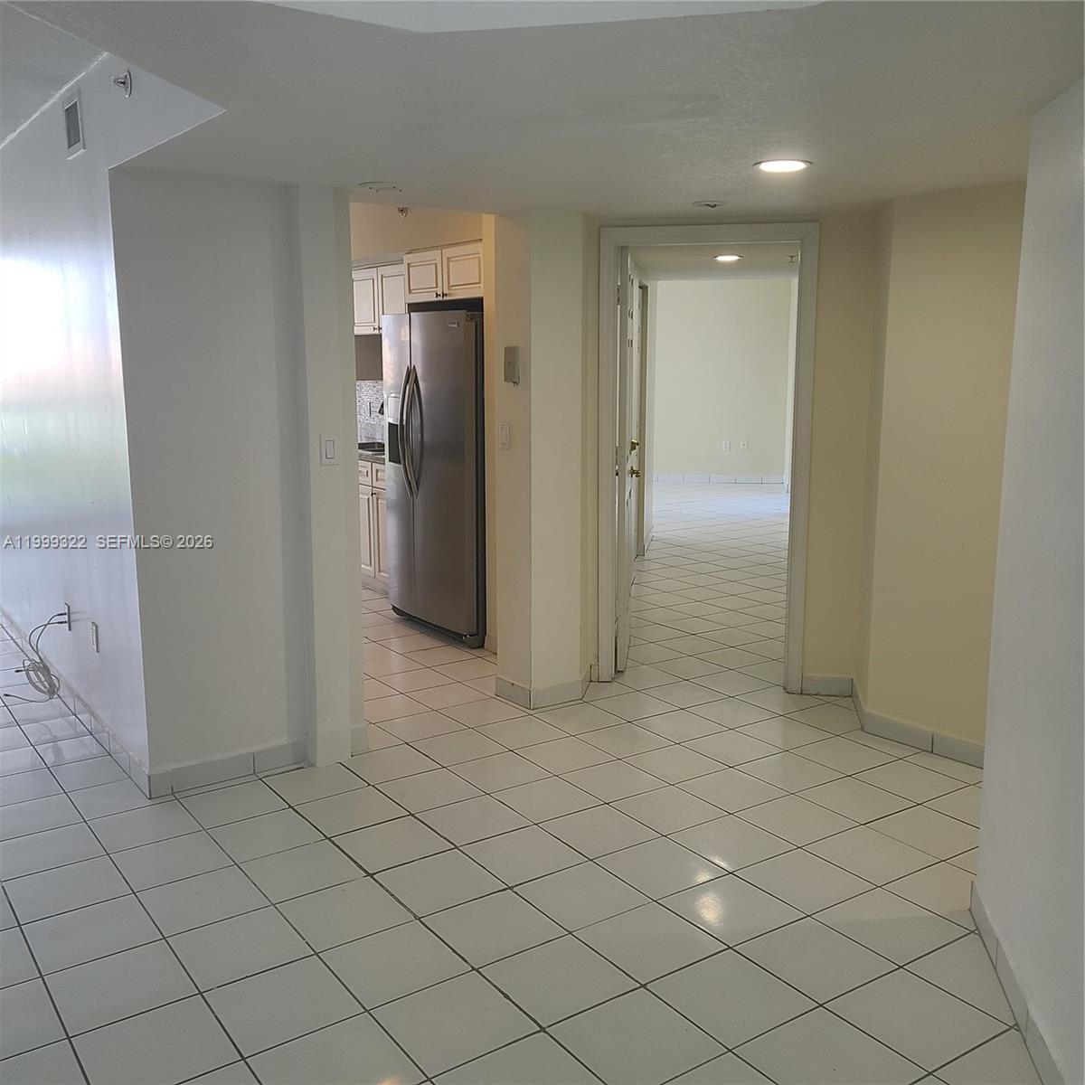 17275 Collins Ave 801 Property Photo 17