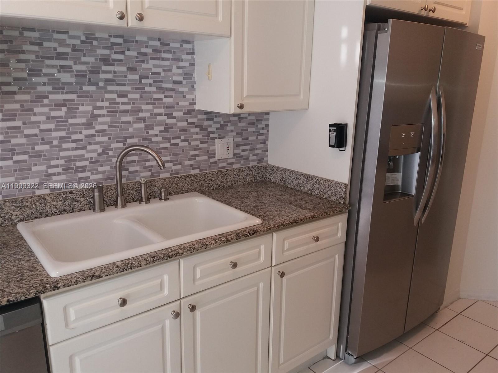 17275 Collins Ave 801 Property Photo 25