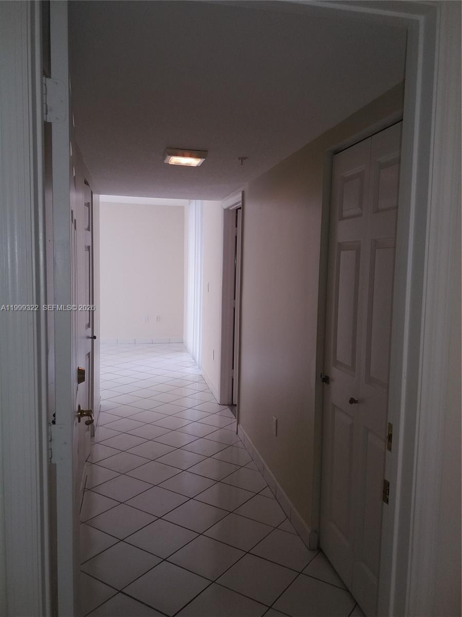 17275 Collins Ave 801 Property Photo 31
