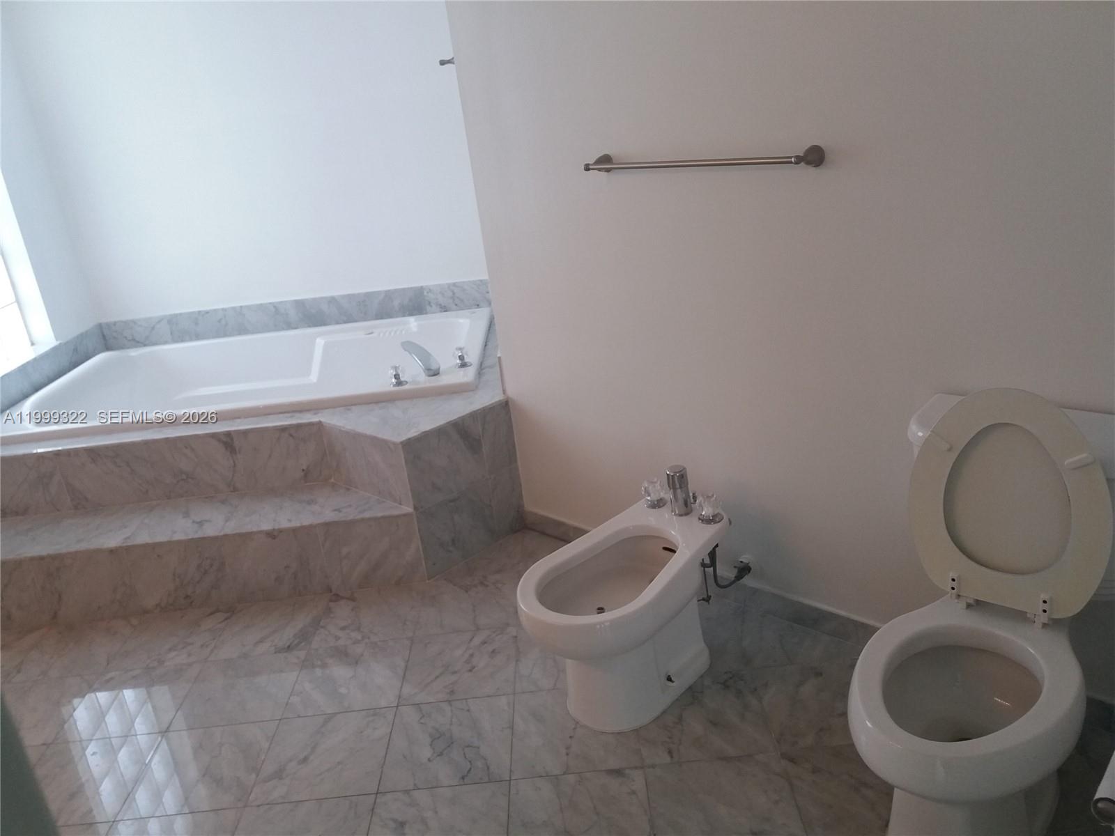17275 Collins Ave 801 Property Photo 35