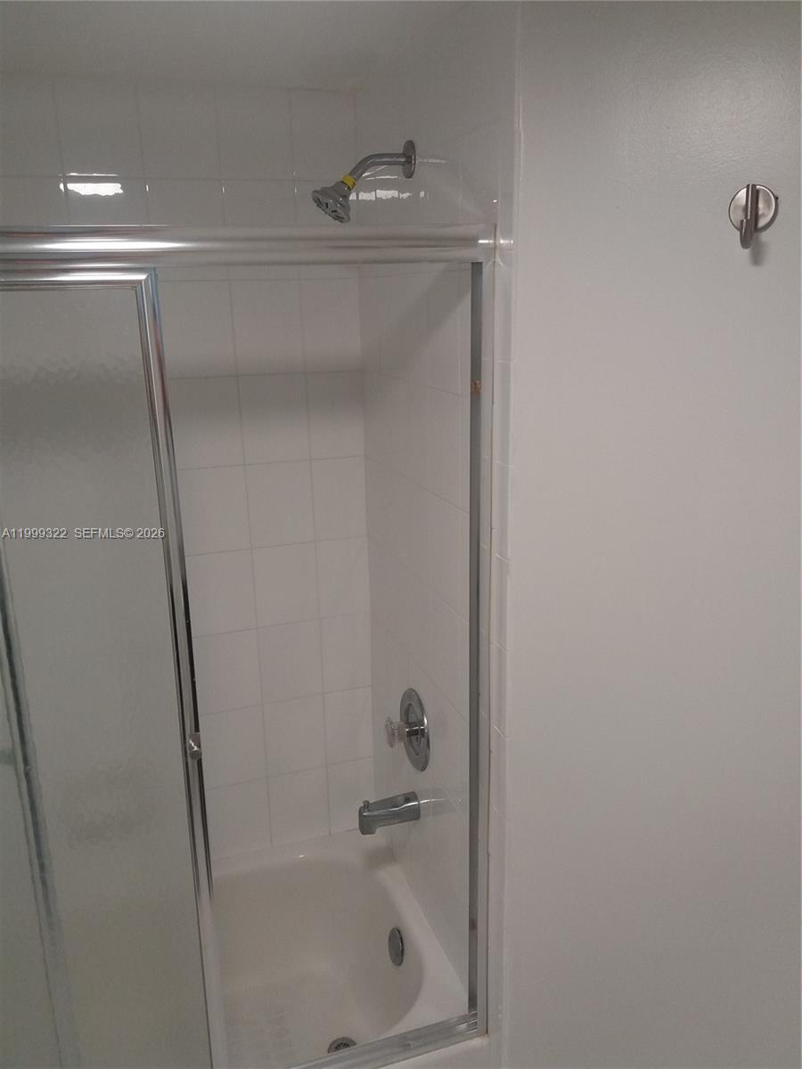 17275 Collins Ave 801 Property Photo 40