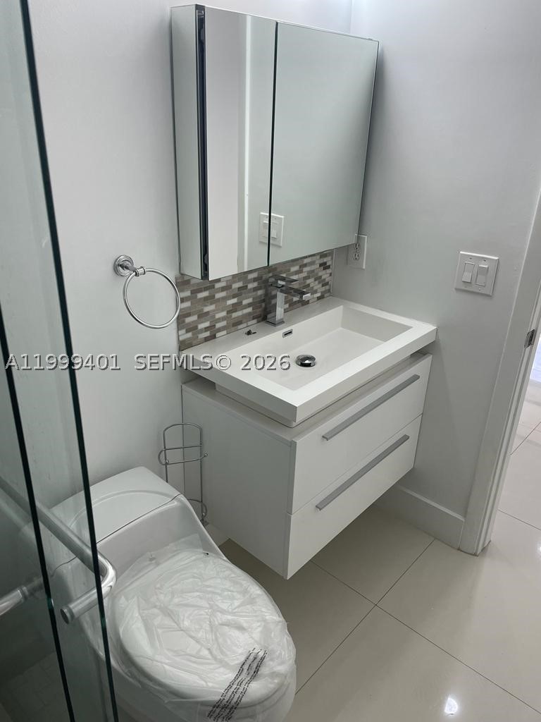 454 Lakeview Dr 2 Property Photo 11