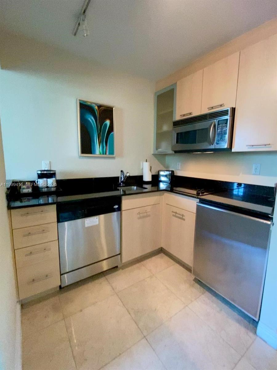 2670 E Sunrise Blvd 309 Property Photo 14