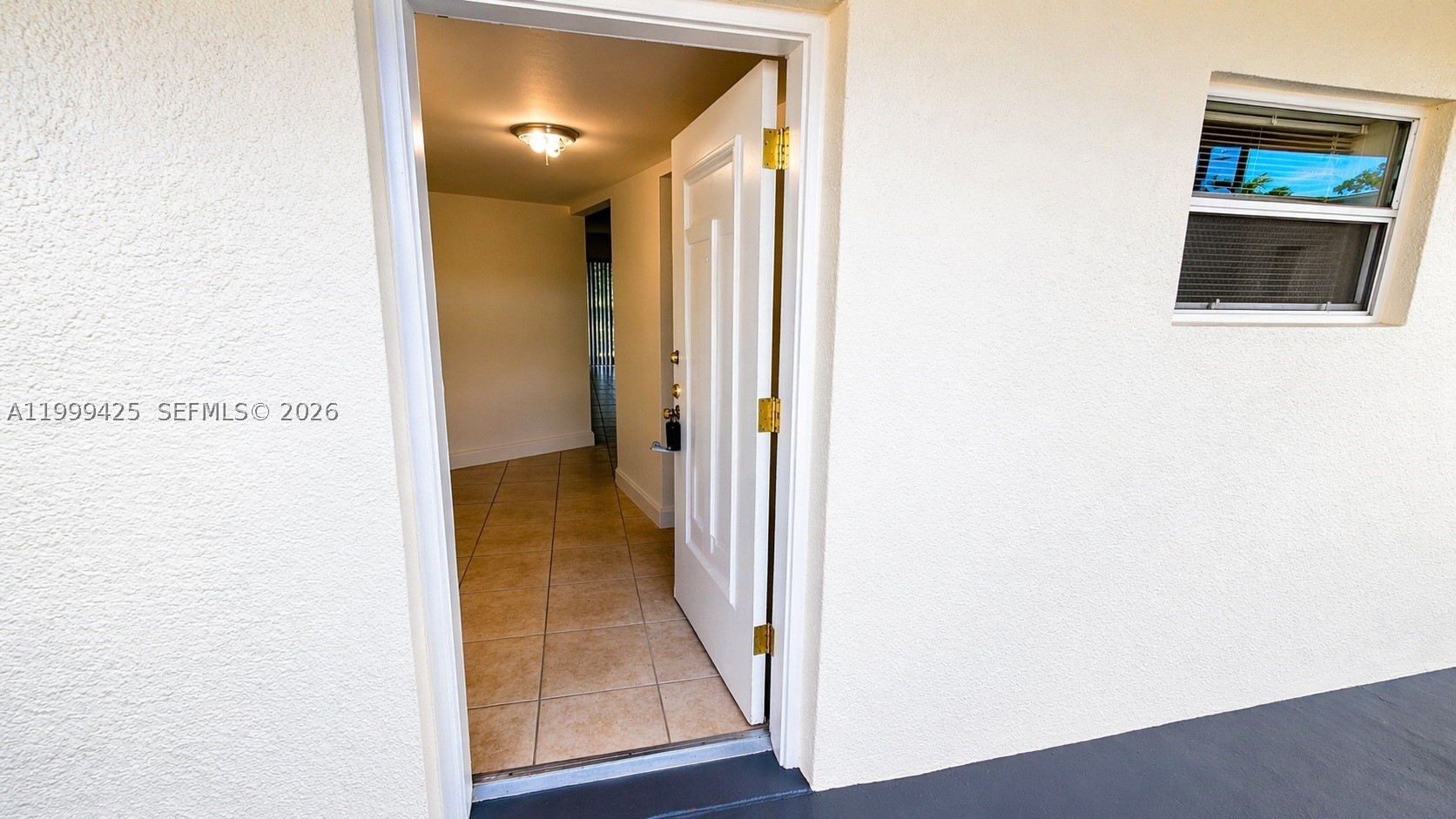 4255 N University Dr 308 Property Photo 4