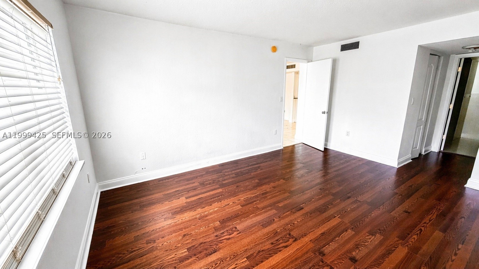 4255 N University Dr 308 Property Photo 12