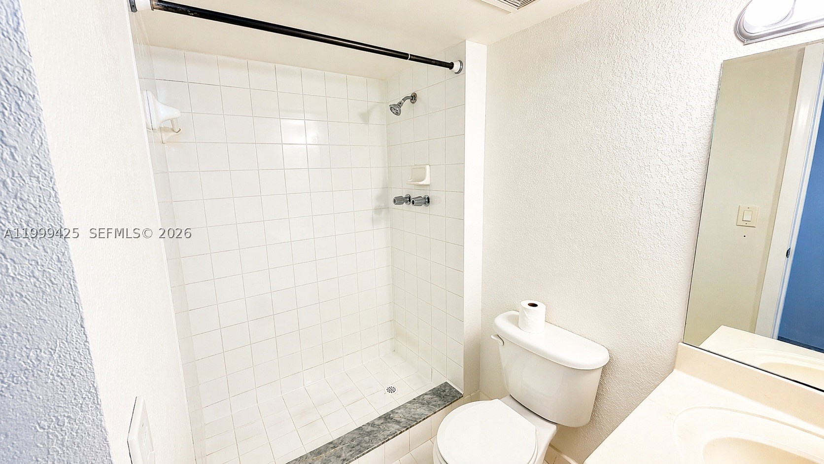 4255 N University Dr 308 Property Photo 18