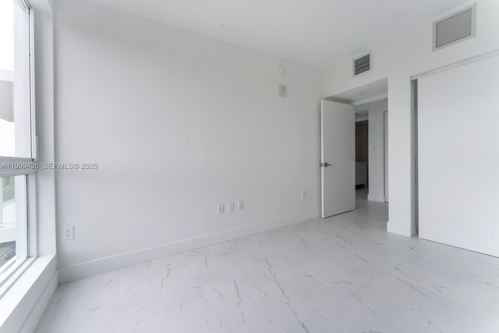 1850 Monroe St 409 Property Photo 12