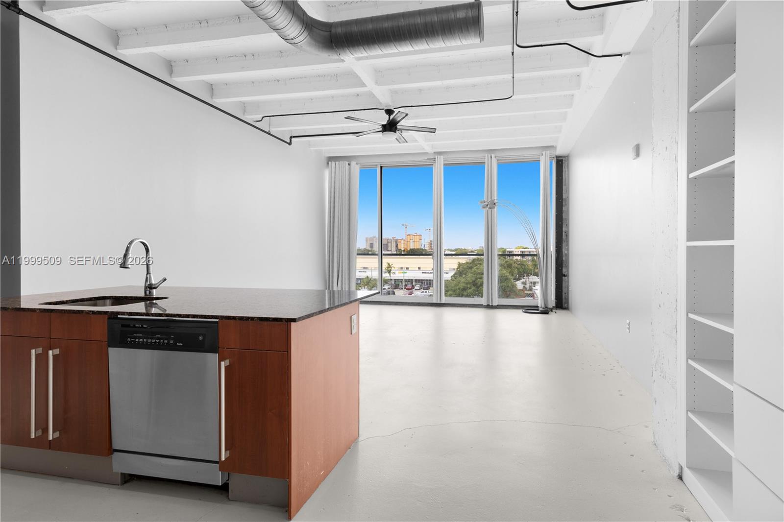 8101 Biscayne Blvd R-414 Property Photo 3