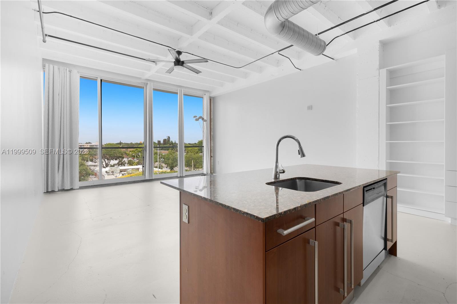 8101 Biscayne Blvd R-414 Property Photo 9