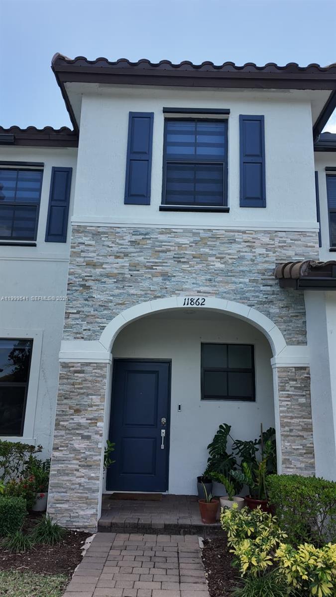 11862 SW 246th Ln Property Photo 1