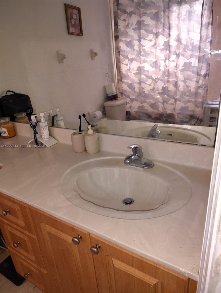 7736 Nw 197 Ln Property Photo 17