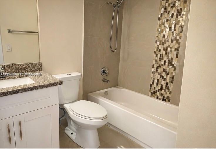 8901 Sunrise Lakes Blvd 204 Property Photo 15