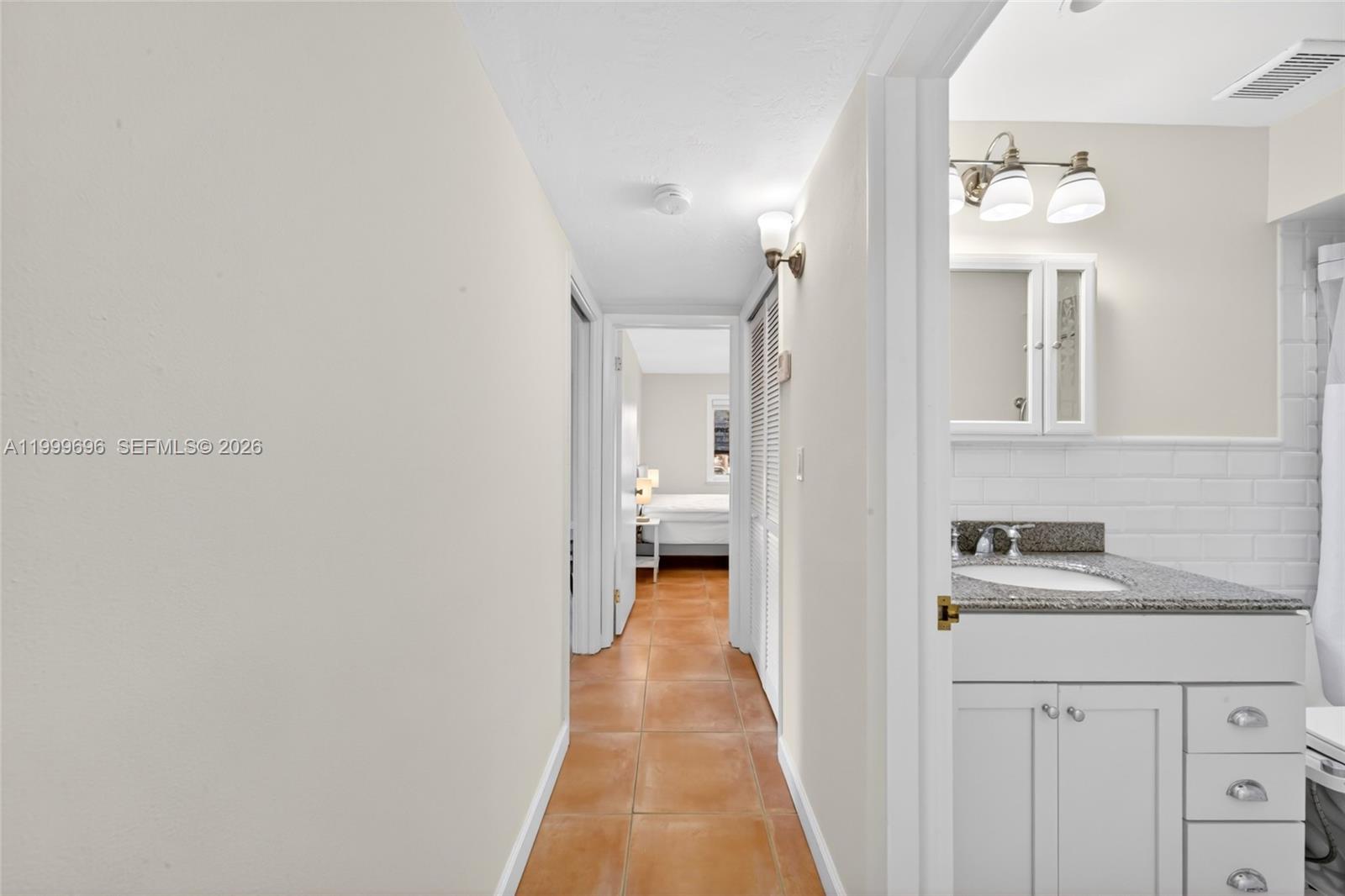 6815 Edgewater Dr 108 Property Photo 12