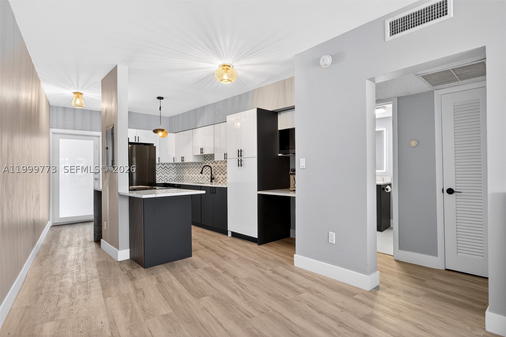 2500 Diana Dr 216 Property Photo 11