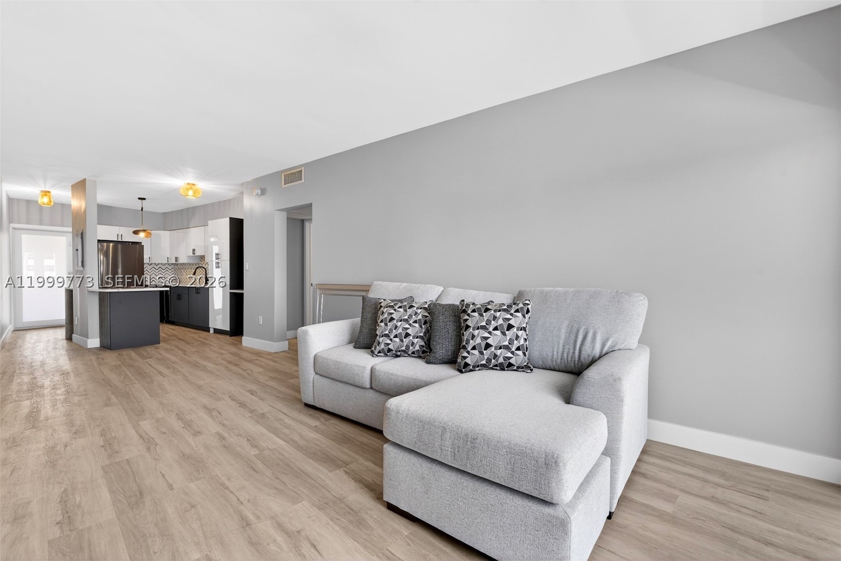 2500 Diana Dr 216 Property Photo 15