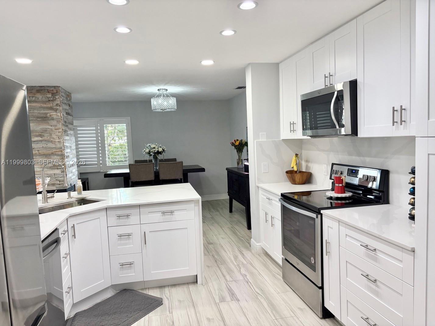 6728 Boca Pines Trail B Property Photo 3