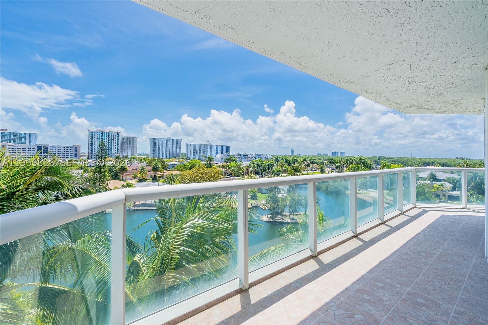 16500 Collins Ave 554 Property Photo 2