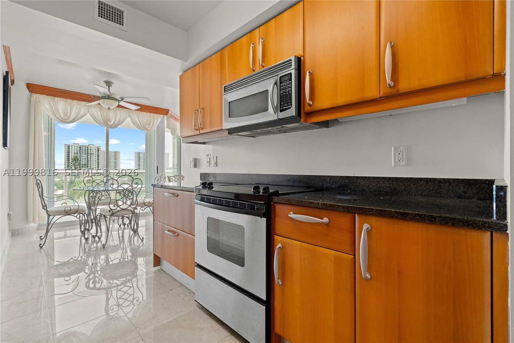 16500 Collins Ave 554 Property Photo 5