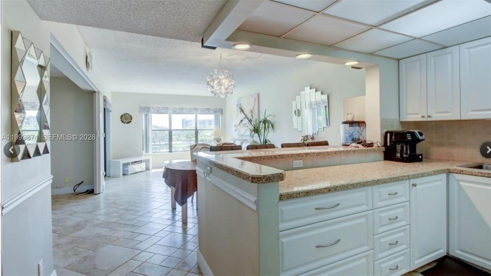2311 S Cypress Bend Dr 419a Property Photo 6