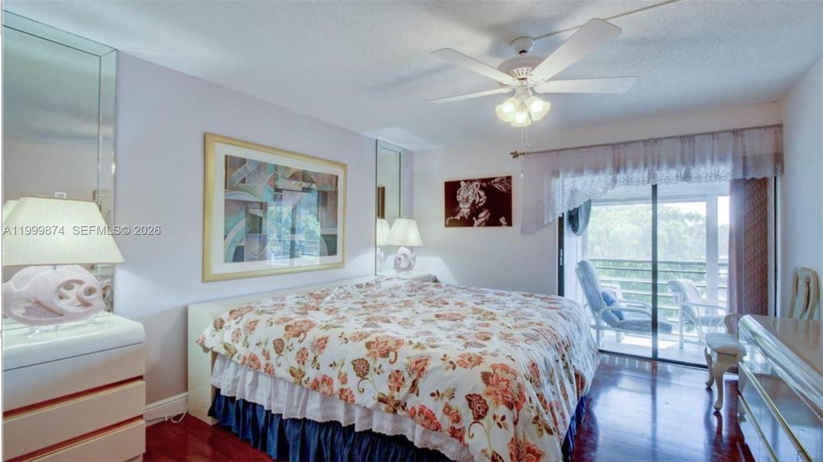 2311 S Cypress Bend Dr 419a Property Photo 8