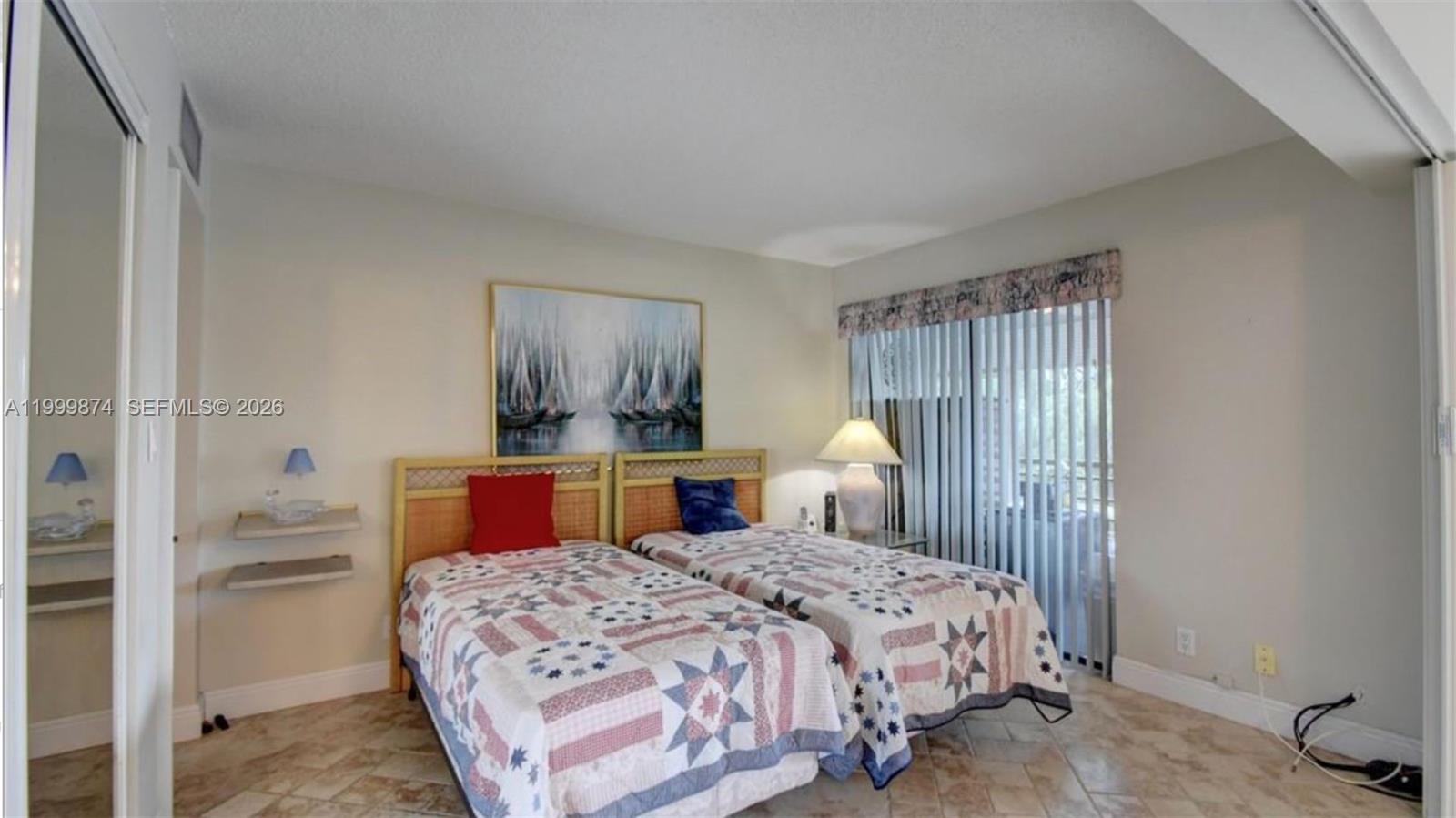2311 S Cypress Bend Dr 419a Property Photo 13