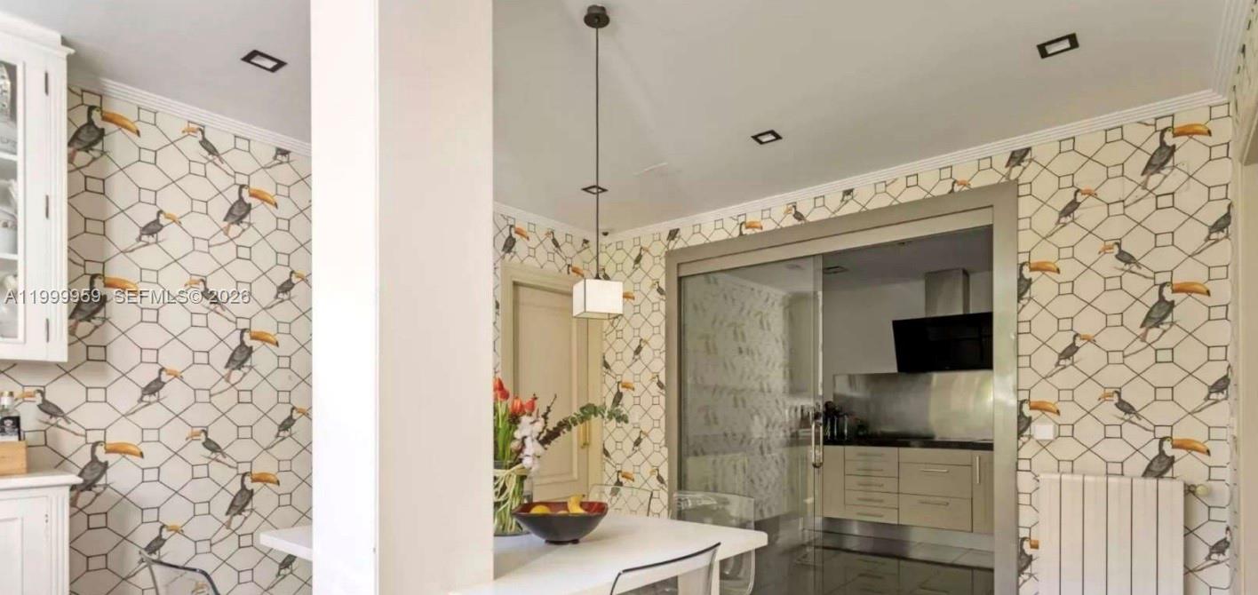A11999959 Property Photo 7