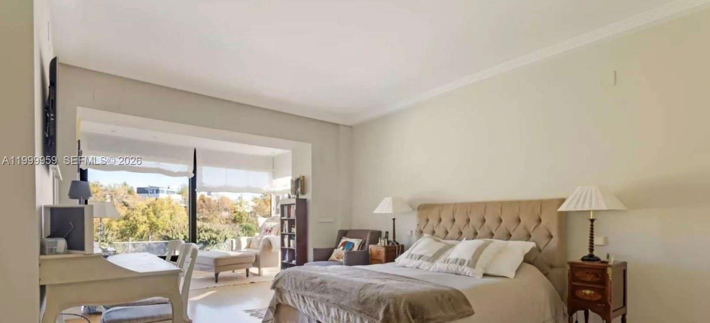 A11999959 Property Photo 10