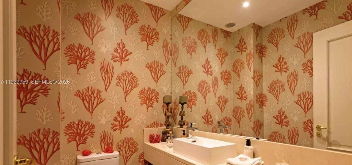 A11999959 Property Photo 11