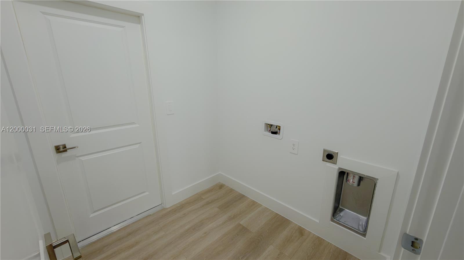 3749 Kilarney St Property Photo 26