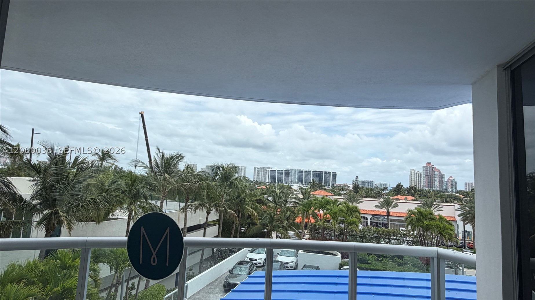 18683 Collins Ave 508 Property Photo 13