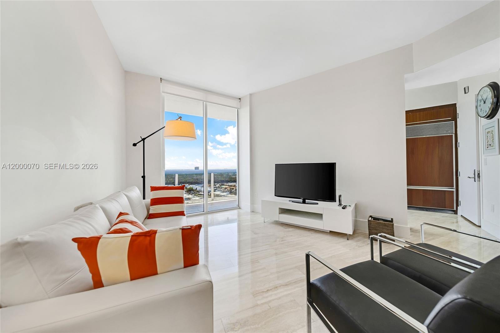 A12000070 Property Photo 9