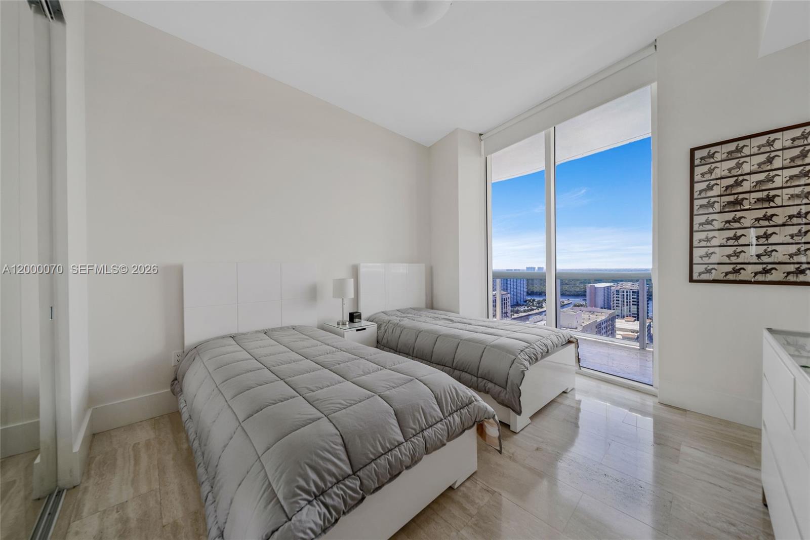 A12000070 Property Photo 15