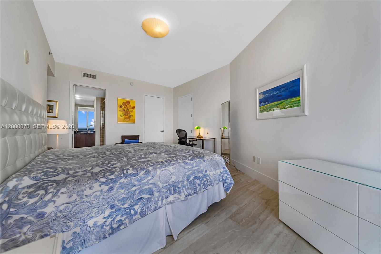 A12000070 Property Photo 21
