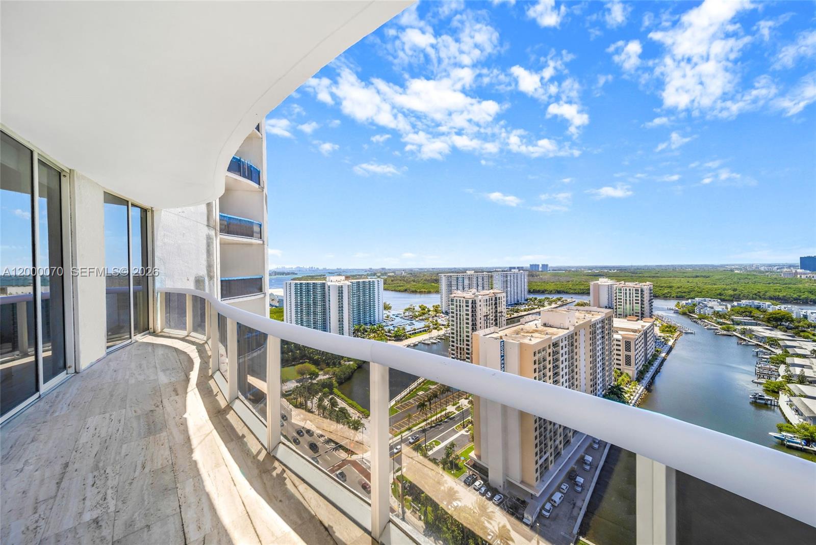 A12000070 Property Photo 25