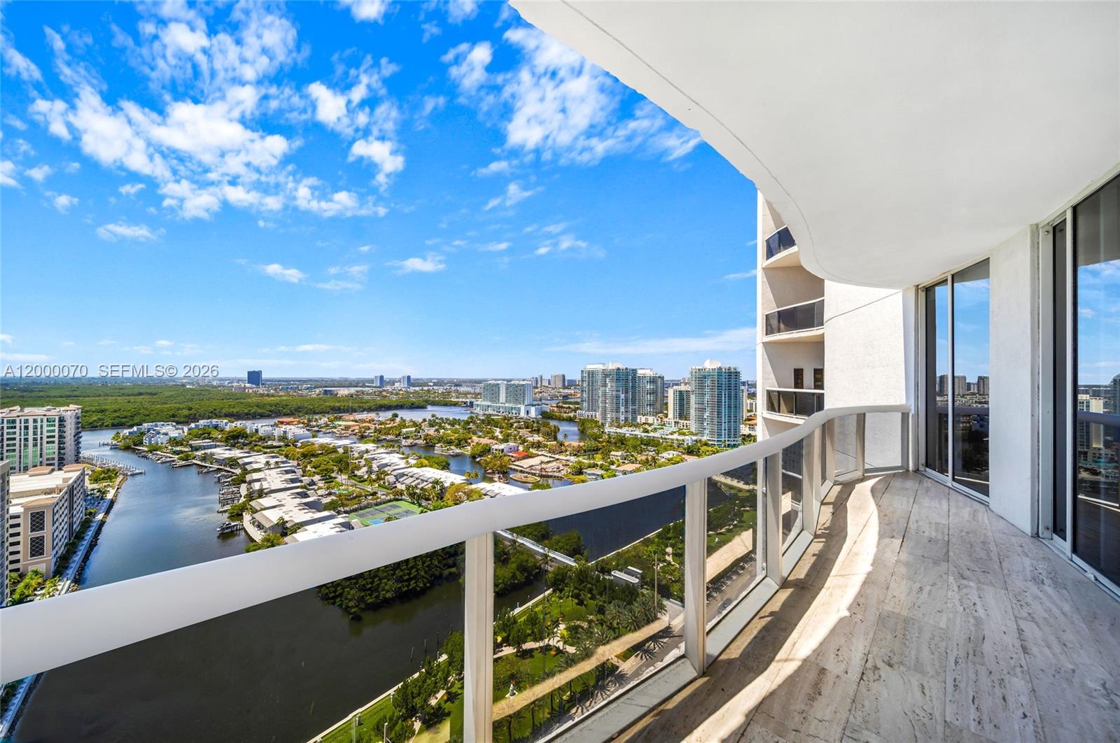A12000070 Property Photo 26